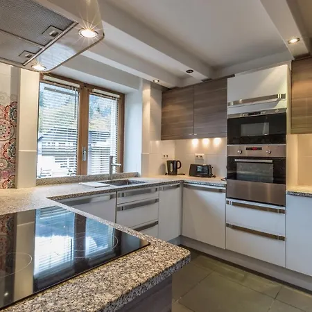 Germain Close To Mont Blanc * شامونكس