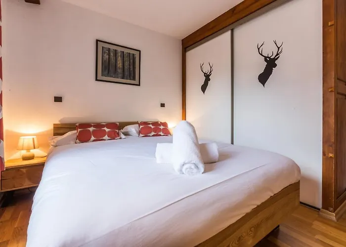 Apartment Germain Close To Chamonix Mont Blanc Apartment